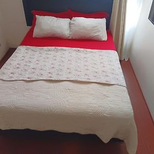 Habitacion Individual Para Hombre - Bano Compartido - Centro